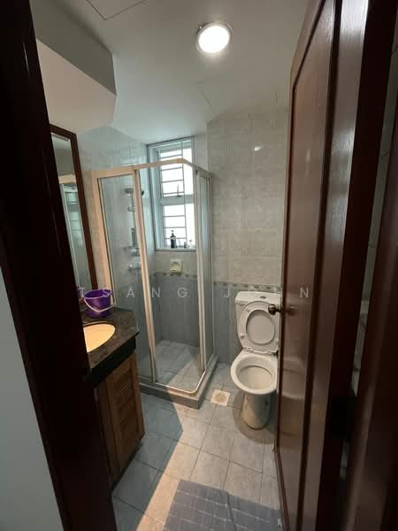Northoaks, 20 Woodlands Cresent, 2 Bedrooms, 1,055 sqft, Condominium For Rent, by Tsang John, 23966356 - PropertyGuru.com.sg
