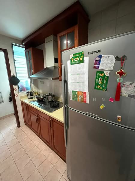 Northoaks, 20 Woodlands Cresent, 2 Bedrooms, 1,055 sqft, Condominium For Rent, by Tsang John, 23966356 - PropertyGuru.com.sg