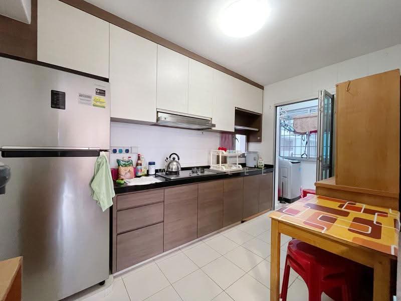 22 Teban Gardens Road, 22 Teban Gardens Road, Boon Lay / Jurong / Tuas, 3 Bedrooms, 990 sqft, HDB Flat For Rent, by Edwin Lee, 23966976 - PropertyGuru.com.sg