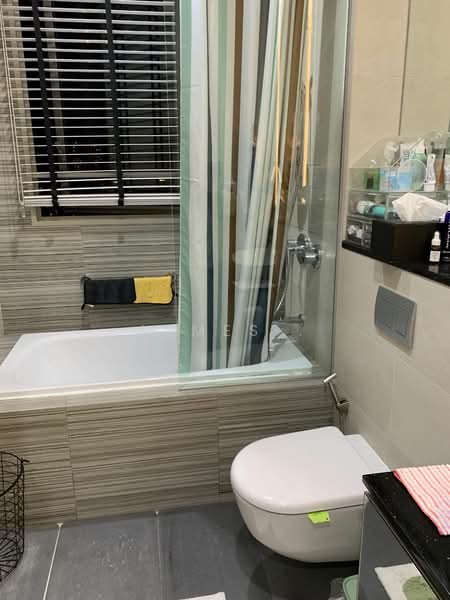 Kallang Riverside, 51 Kampong Bugis, 3 Bedrooms, 1,141 sqft, Condominium For Rent, by James ., 23967194 - PropertyGuru.com.sg