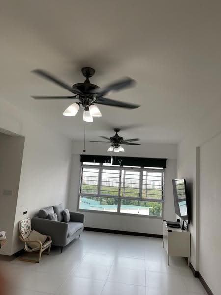 527A Costa Ris, 527A Pasir Ris Street 51, Pasir Ris / Tampines, 3 Bedrooms, 1,001 sqft, HDB Flat For Rent, by Ivy Chan, 23967418 - Living Room - PropertyGuru.com.sg