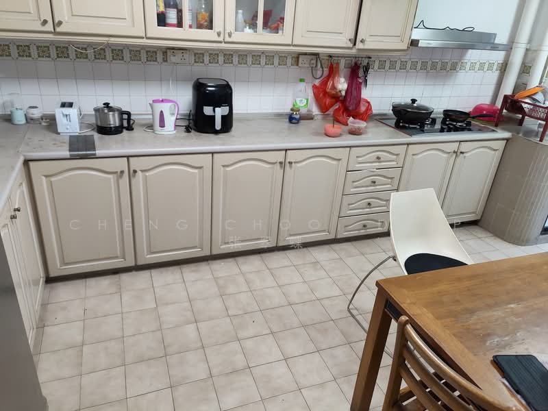 648 Ang Mo Kio Avenue 5, 648 Ang Mo Kio Avenue 5, 3 Bedrooms, 1,302 sqft, HDB Flat For Rent, by Cheng Chooi Deep, 23969064 - PropertyGuru.com.sg