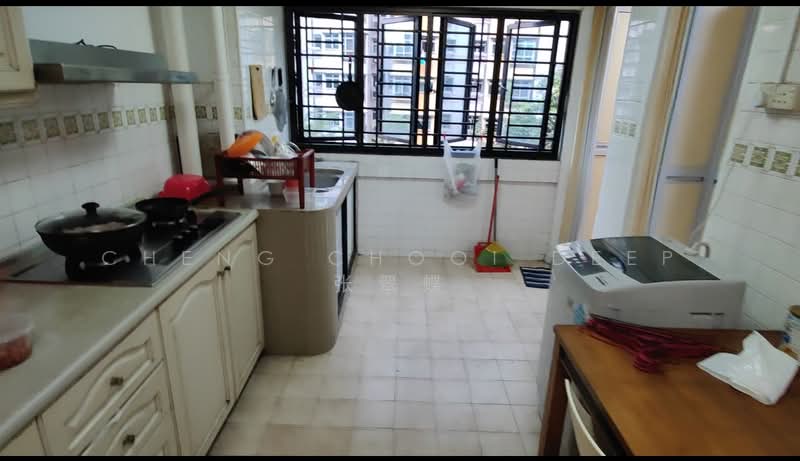 648 Ang Mo Kio Avenue 5, 648 Ang Mo Kio Avenue 5, 3 Bedrooms, 1,302 sqft, HDB Flat For Rent, by Cheng Chooi Deep, 23969064 - PropertyGuru.com.sg
