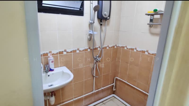 648 Ang Mo Kio Avenue 5, 648 Ang Mo Kio Avenue 5, 3 Bedrooms, 1,302 sqft, HDB Flat For Rent, by Cheng Chooi Deep, 23969064 - PropertyGuru.com.sg