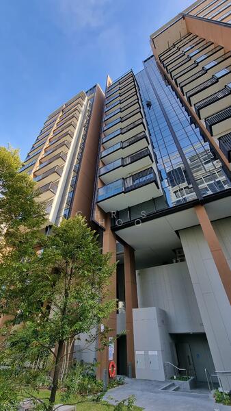 Elevated building giving a sky high feel