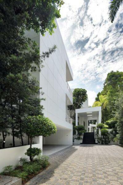 For Rent - Holland GCB