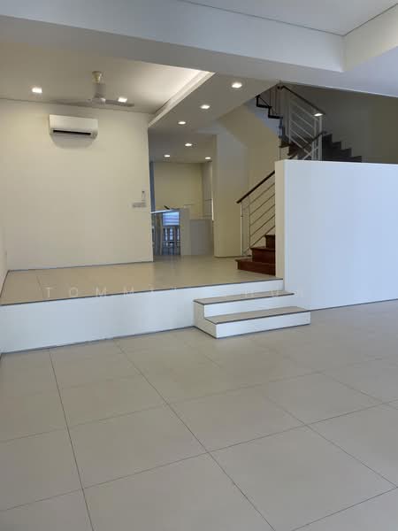 GREENWOOD AVENUE, , 6 Bedrooms, 3,400 sqft, Terraced House For Rent, by TOMMIJOSHUA ., 23975300 - PropertyGuru.com.sg