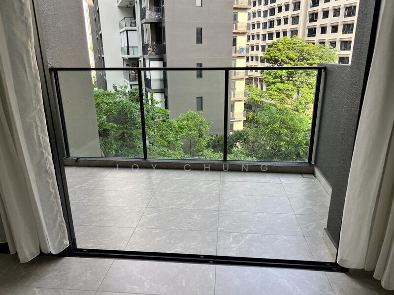 Good sized balcony to chill