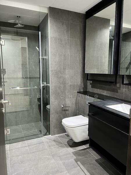 Jack-and-Jill bathroom