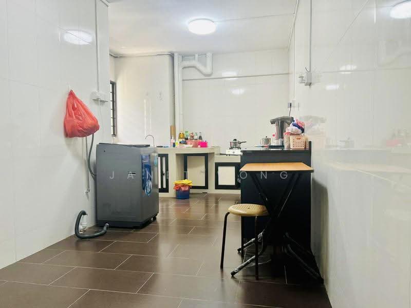 415 Jurong West Street 42, 415 Jurong West Street 42, Boon Lay / Jurong / Tuas, Room Rental, 200 sqft, HDB Flat For Rent, by Janet Wong, 23976460 - PropertyGuru.com.sg