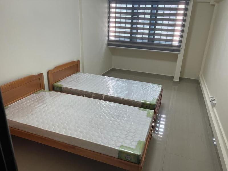 415 Jurong West Street 42, 415 Jurong West Street 42, Boon Lay / Jurong / Tuas, Room Rental, 200 sqft, HDB Flat For Rent, by Janet Wong, 23976460 - PropertyGuru.com.sg