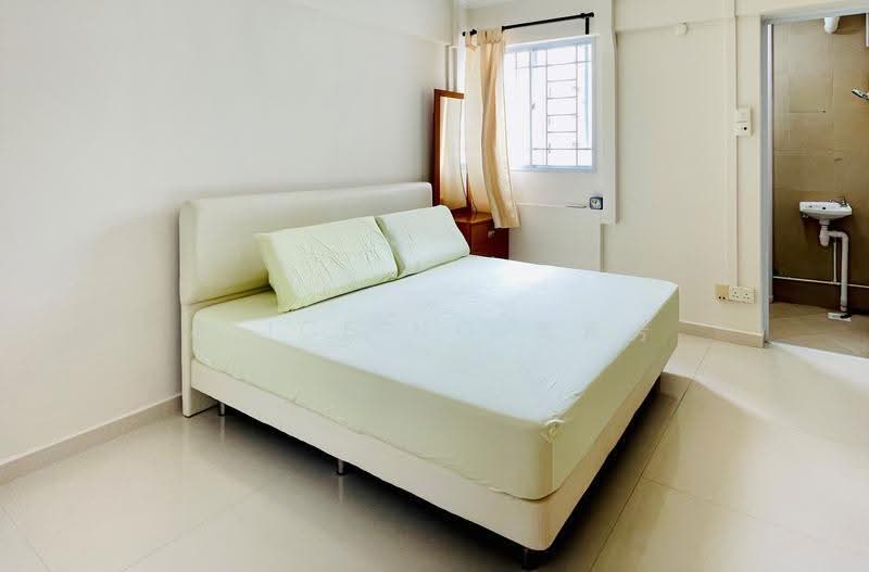 110 Bedok North Road, 110 Bedok North Road, Bedok / Upper East Coast, Room Rental, 120 sqft, HDB Flat For Rent, by Alice Ng 黄素芳, 23977141 - PropertyGuru.com.sg