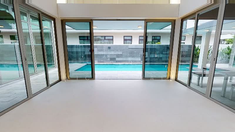 Lovely detached house with Pool, Branksome Road, 5 Bedrooms, 5,000 sqft, Detached House For Rent, by Victor Nai, 23978597 - PropertyGuru.com.sg