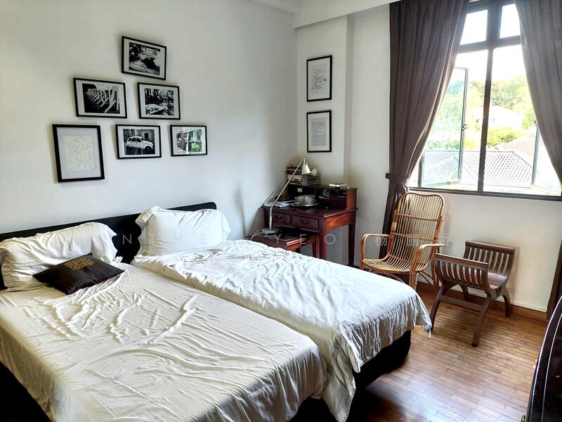 For Sale - The Park Vale