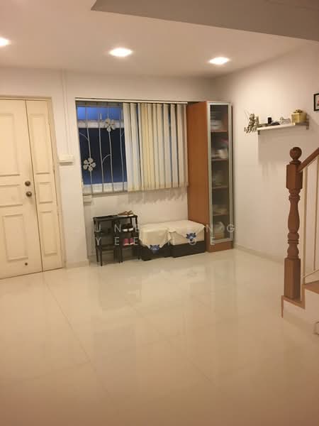 For Rent - 788D Woodlands Crescent