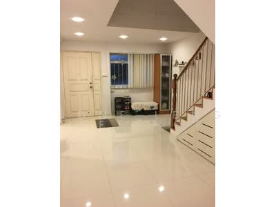 For Rent - 788D Woodlands Crescent