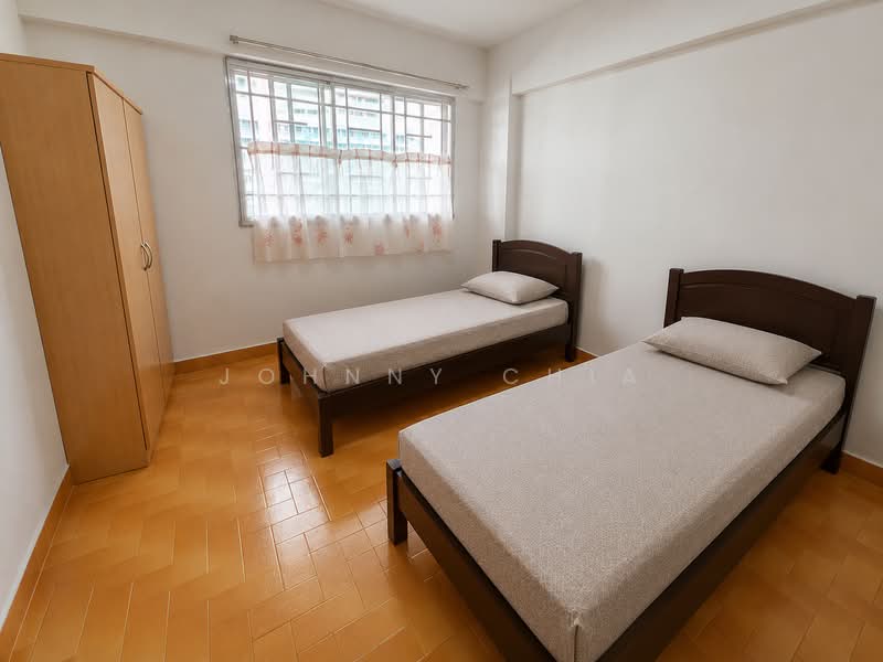 113 Ang Mo Kio Avenue 4, 113 Ang Mo Kio Avenue 4, Room Rental, 100 sqft, HDB Flat For Rent, by Johnny Chia, 23983902 - PropertyGuru.com.sg