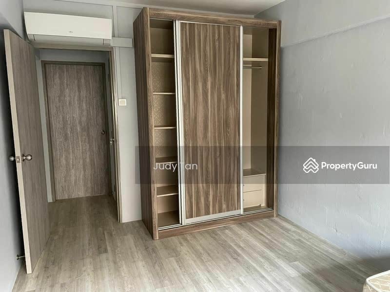 For Rent - 319 Jurong East Street 31