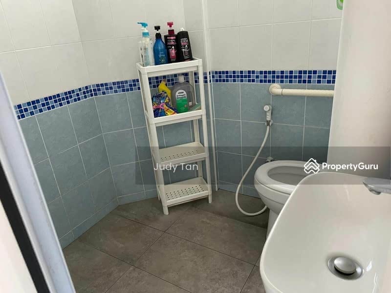 For Rent - 319 Jurong East Street 31