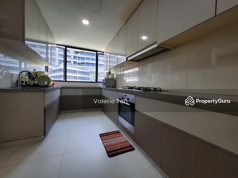 Spacious Kitchen