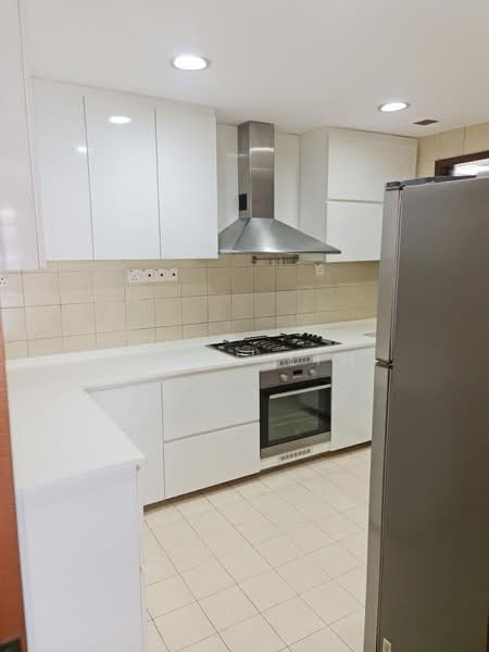 Carissa Park Condo, 2 Flora Drive, 3 Bedrooms, 2,110 sqft, Condominium For Rent, by Irene Lim, 23988555 - spacious kitchen - PropertyGuru.com.sg