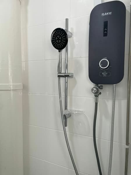 356 Hougang Avenue 7, 356 Hougang Avenue 7, 1 Bedroom, 600 sqft, HDB Flat For Rent, by Mohana Vel T Kasi, 23988808 - Common Toilet - PropertyGuru.com.sg