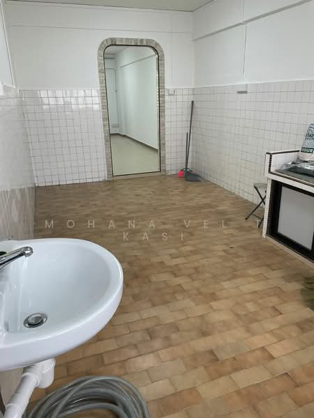 356 Hougang Avenue 7, 356 Hougang Avenue 7, 1 Bedroom, 600 sqft, HDB Flat For Rent, by Mohana Vel T Kasi, 23988808 - Kitchen - PropertyGuru.com.sg