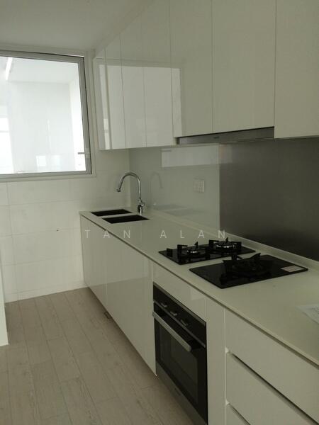 76 Shenton, 76 Shenton Way, 2 Bedrooms, 969 sqft, Apartment For Sale, by Tan Alan, 23988852 - PropertyGuru.com.sg