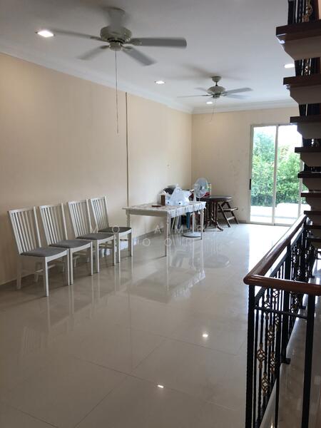 Sembawang Square Estate, Sembawang Road, Sembawang / Yishun, 3 Bedrooms, 1,500 sqft, Corner Terrace For Rent, by Mohamed Noor, 23989911 - PropertyGuru.com.sg