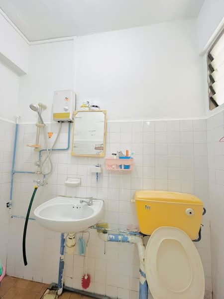 406 Sin Ming Avenue, 406 Sin Ming Avenue, 2 Bedrooms, 689 sqft, HDB Flat For Sale, by STEVEN NG, 23990493 - PropertyGuru.com.sg