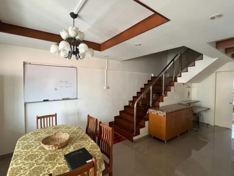 512 Bukit Batok Street 52, 512 Bukit Batok Street 52, Room Rental, 150 sqft, HDB Flat For Rent, by Wee Chye Heng (Alan Wee), 23990677 - PropertyGuru.com.sg