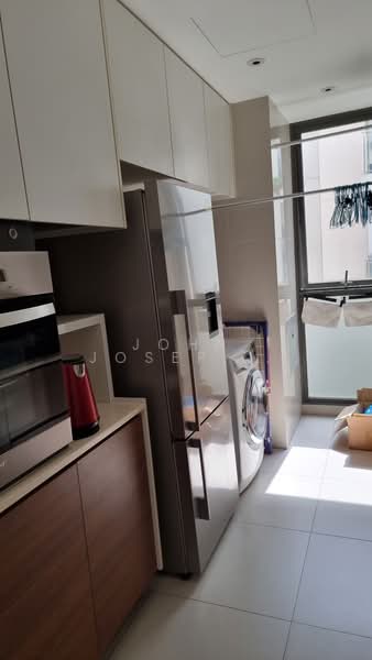 Miltonia Residences, 556 Miltonia Close, 2 Bedrooms, 861 sqft, Condominium For Rent, by John Joseph Donough, 23991727 - PropertyGuru.com.sg