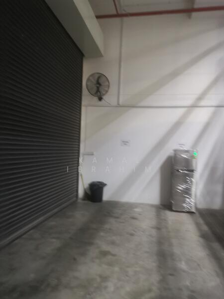 Changi Grd Floor, , 3,940 sqft, Warehouse For Rent, by Kamal Ibrahim, 23993397 - CommercialGuru.com.sg