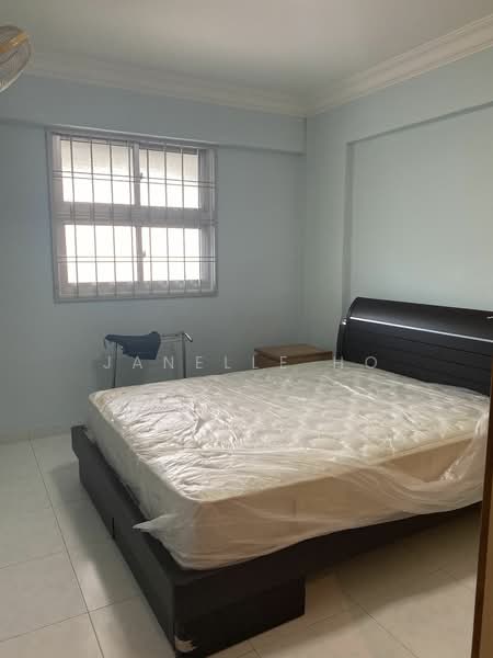 746 Yishun Street 72, 746 Yishun Street 72, 2 Bedrooms, 721 sqft, HDB Flat For Rent, by Janelle Ho, 23993806 - PropertyGuru.com.sg