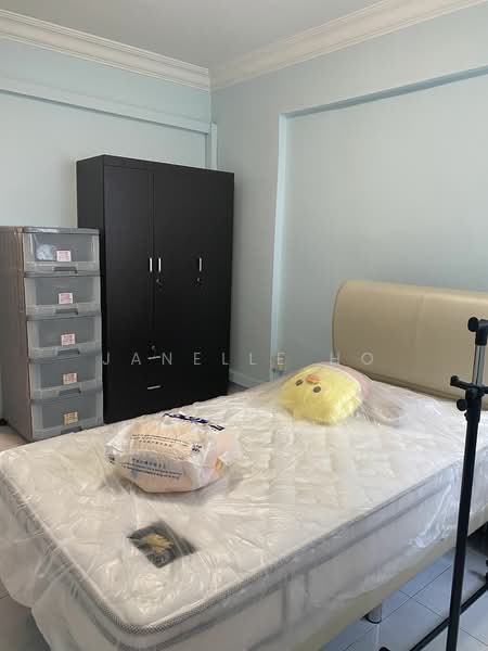 746 Yishun Street 72, 746 Yishun Street 72, 2 Bedrooms, 721 sqft, HDB Flat For Rent, by Janelle Ho, 23993806 - PropertyGuru.com.sg