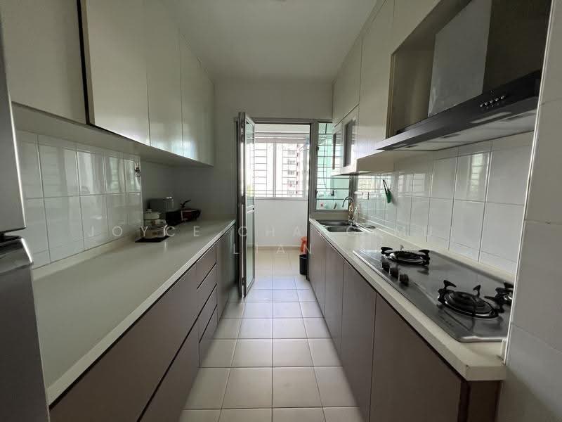 28 Ghim Moh Link, 28 Ghim Moh Link, Tanglin / Holland / Bukit Timah, 3 Bedrooms, 990 sqft, HDB Flat For Rent, by Joyce Chang Mui Lian, 23996151 - Kitchen - PropertyGuru.com.sg