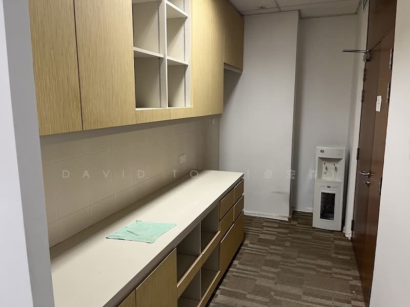 Panoramic View Fitted Office, Raffles Place, , 2,441 sqft, Office For Rent, by David Toh (卓宏森), 24000412 - CommercialGuru.com.sg