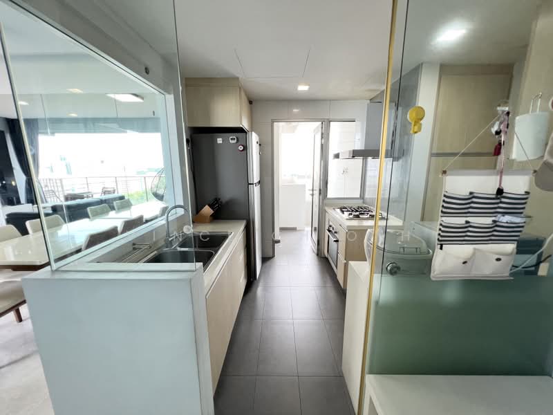 The Parc Condominium, 3 West Coast Walk, 3 Bedrooms, 1,302 sqft, Condominium For Rent, by Vince Chionh, 24001077 - PropertyGuru.com.sg