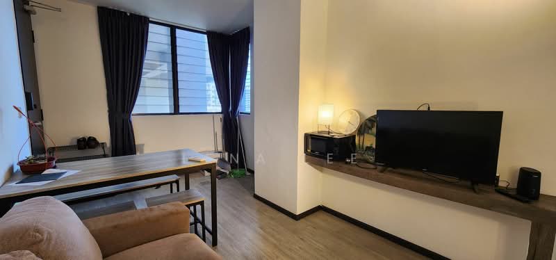 2 rooms Balestier point inclusive utilities and twice a month house keeping agt fee apply, Balestier point, 2 Bedrooms, 500 sqft, Apartment For Rent, by Lena Lee, 24002275 - PropertyGuru.com.sg