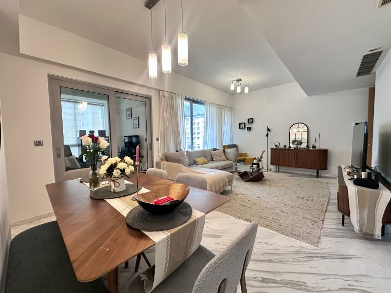 Suites @ Cairnhill, 138 Cairnhill Road, 2 Bedrooms, 1,184 sqft, Condominium For Rent, by MH Goh, 24002491 - PropertyGuru.com.sg