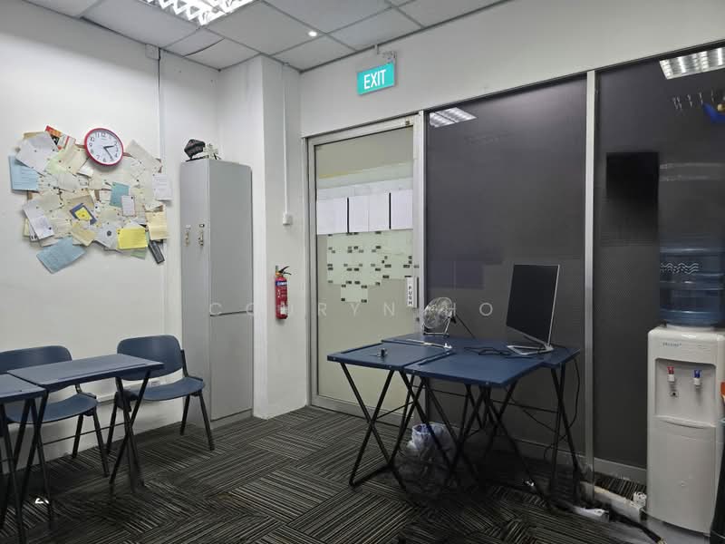Byland Building, 135 Middle Road, 272 sqft, Mall Shop For Rent, by Couryn Ho, 24003289 - CommercialGuru.com.sg