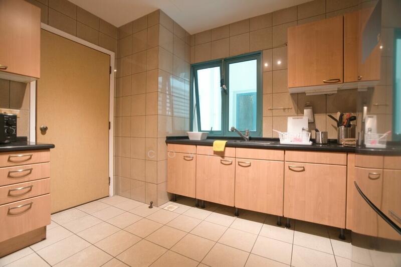 Oleanas Residences, 42 Kim Yam Road, 1 Bedroom, 150 sqft, Condominium For Rent, by Cove, 24003598 - Common kitchen - PropertyGuru.com.sg