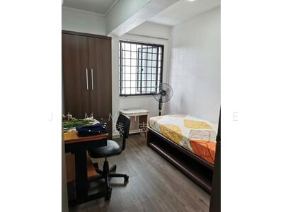 For Rent - 111 Woodlands Street 13