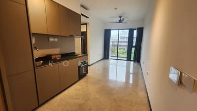 For Rent - Royalgreen