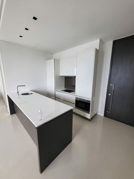 Scotts Square, 8 Scotts Road, 1 Bedroom, 635 sqft, Apartment For Rent, by Jason Quek, 24008858 - PropertyGuru.com.sg