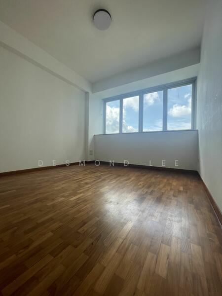 Queens, 10 Stirling Road, 3 Bedrooms, 1,195 sqft, Condominium For Rent, by Desmond Lee, 24008942 - PropertyGuru.com.sg