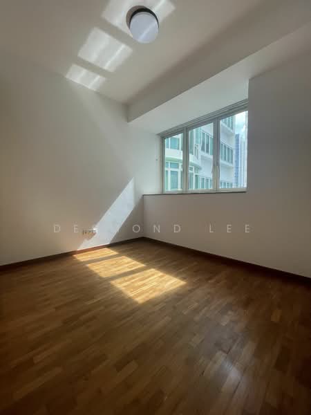 Queens, 10 Stirling Road, 3 Bedrooms, 1,195 sqft, Condominium For Rent, by Desmond Lee, 24008942 - PropertyGuru.com.sg