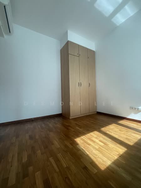 Queens, 10 Stirling Road, 3 Bedrooms, 1,195 sqft, Condominium For Rent, by Desmond Lee, 24008942 - PropertyGuru.com.sg