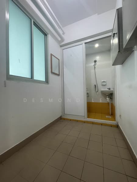 Queens, 10 Stirling Road, 3 Bedrooms, 1,195 sqft, Condominium For Rent, by Desmond Lee, 24008942 - PropertyGuru.com.sg