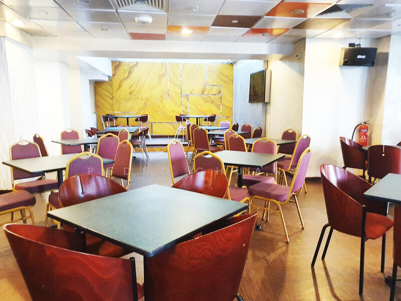 Queen Street F&B Ground Floor Unit Fully Fitted With Wide Frontage, Queen Street, 2,303 sqft, Food & Beverage For Rent, by Pedro Chuang, 24009235 - CommercialGuru.com.sg